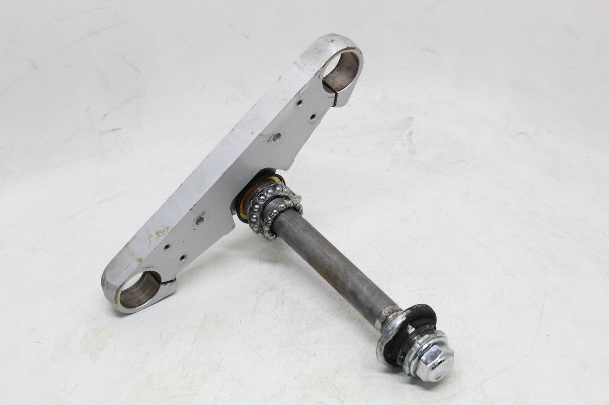2005 Honda VTX1300S VTX1300 OEM FRONT FORKS CLAMP LOWER TRIPLE TREE STEM