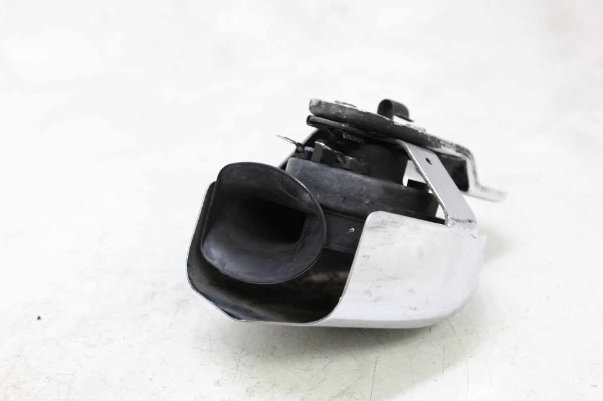 2000 Harley-Davidson Softail Deuce FXSTD OEM HORN SIGNAL W CHROME COVER