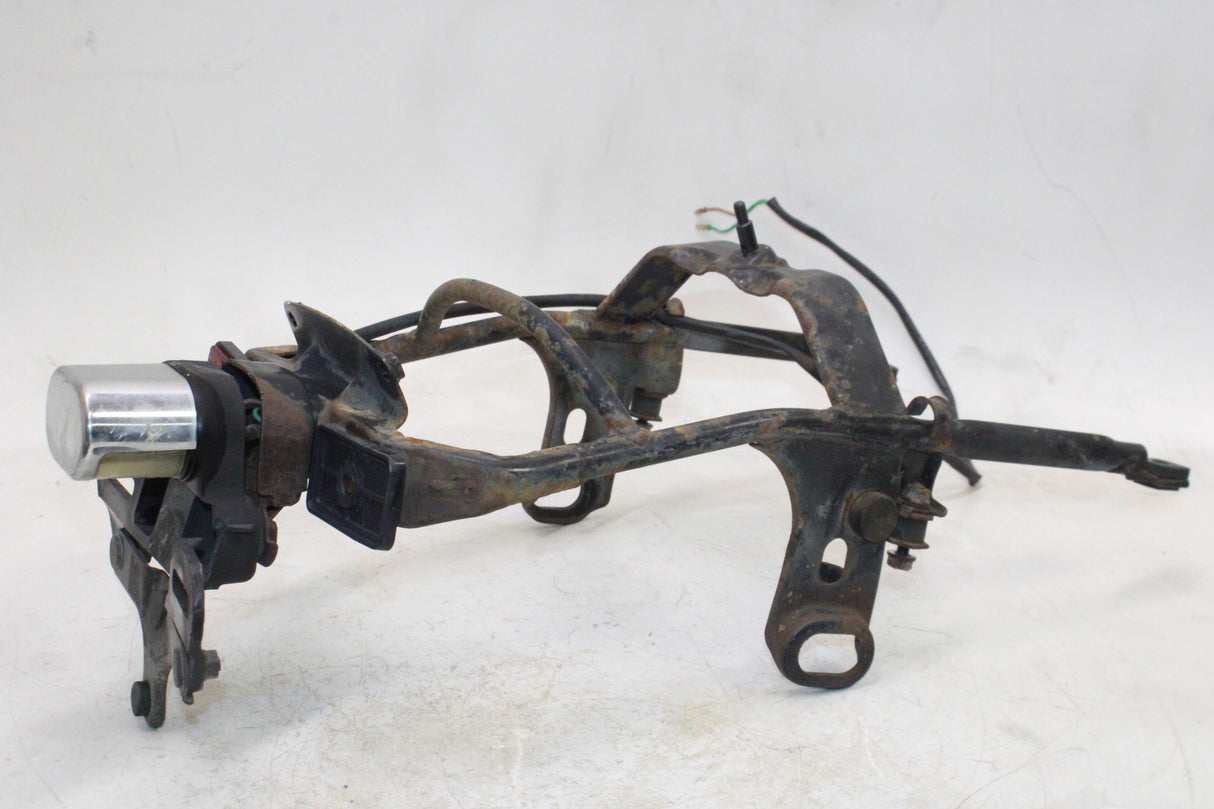 1995 Honda Shadow VLX 600 VT600C OEM REAR BACK FENDER BRACKET SUBFRAME