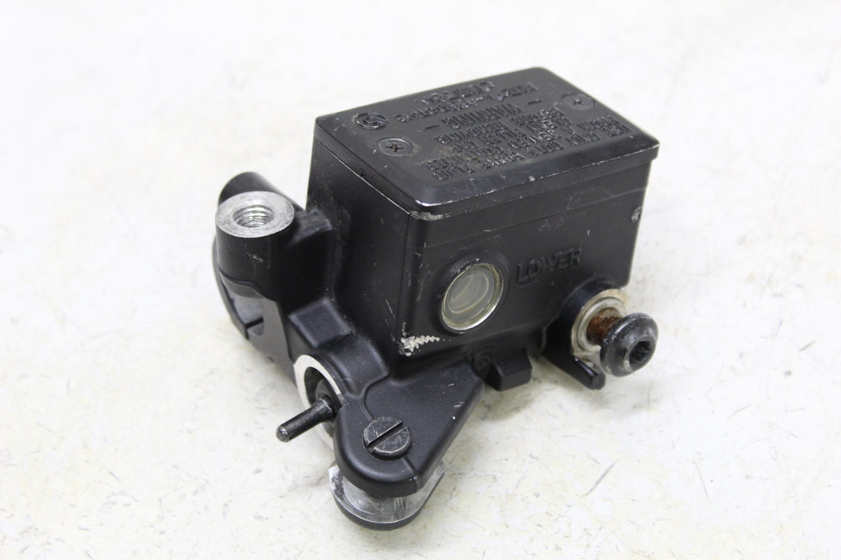 2017 Yamaha FZ10 OEM FRONT BRAKE MASTER CYLINDER