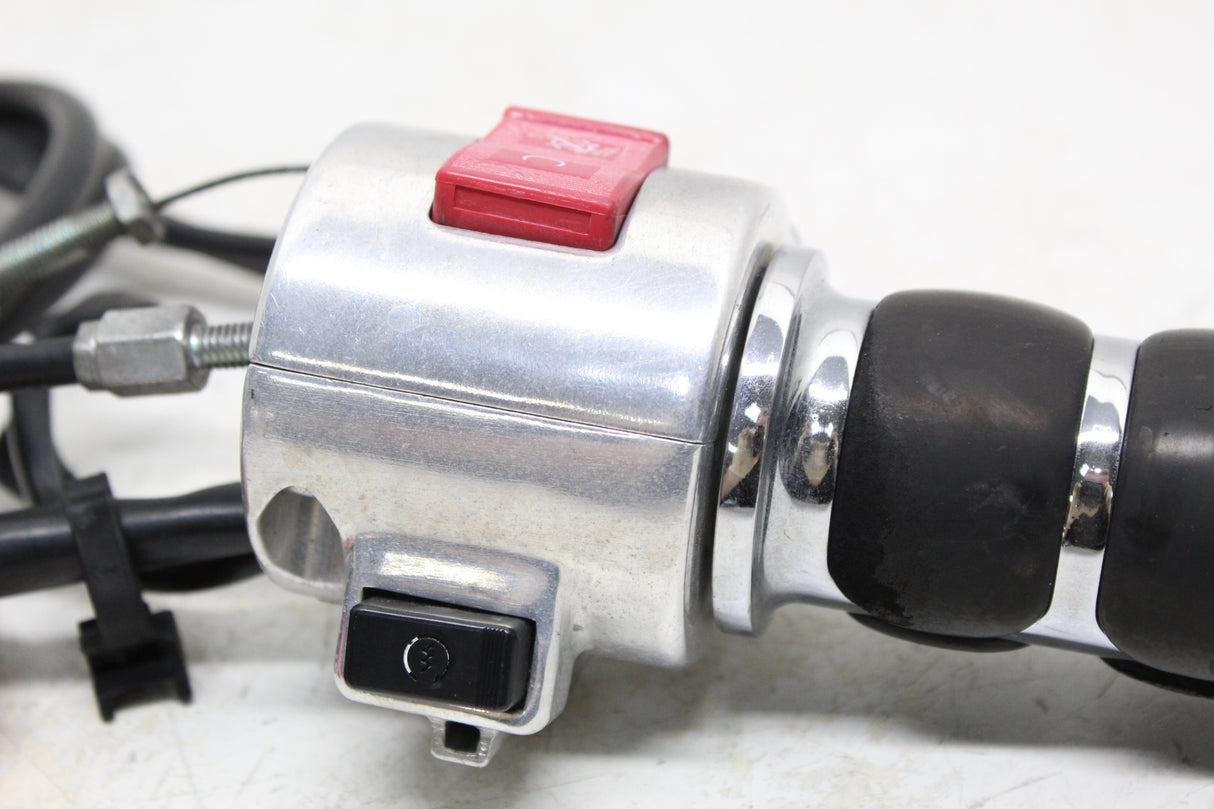 2005 Honda VTX1300S VTX1300 OEM RIGHT CLIP ON HANDLE KILL OFF START SWITCH