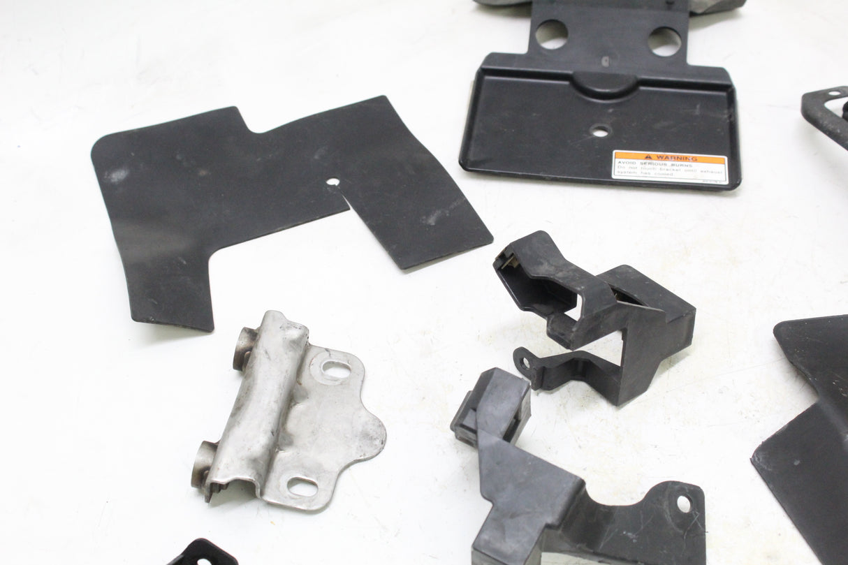 2005 YAMAHA FZ6 FAZER OEM BRACKETS MOUNTS INNER PLASTIC PANELS MIX SET