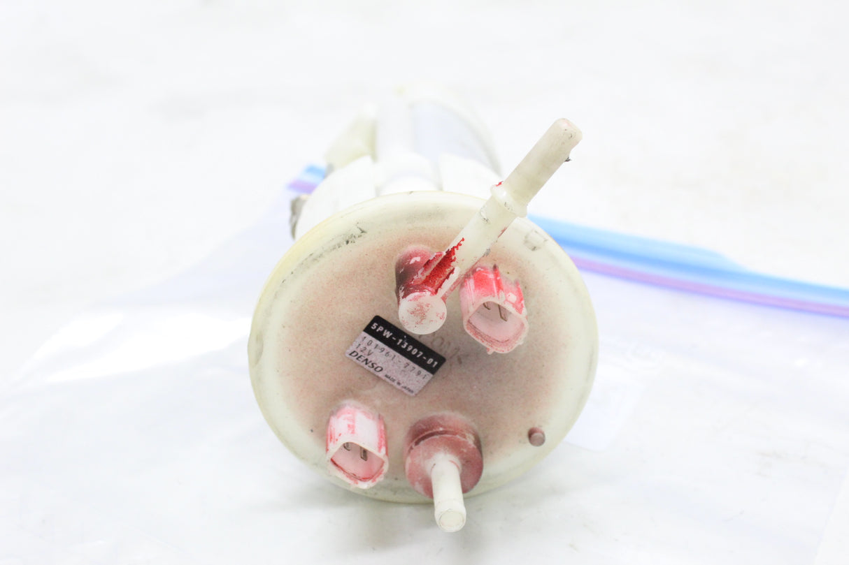 2005 Yamaha YZF R6 OEM FUEL PUMP GAS PETROL SENDER UNIT