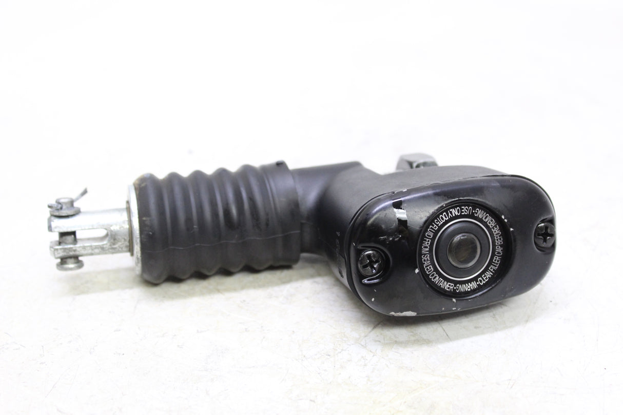 2000 Harley-Davidson Softail Deuce FXSTD OEM REAR BACK BRAKE MASTER CYLINDER