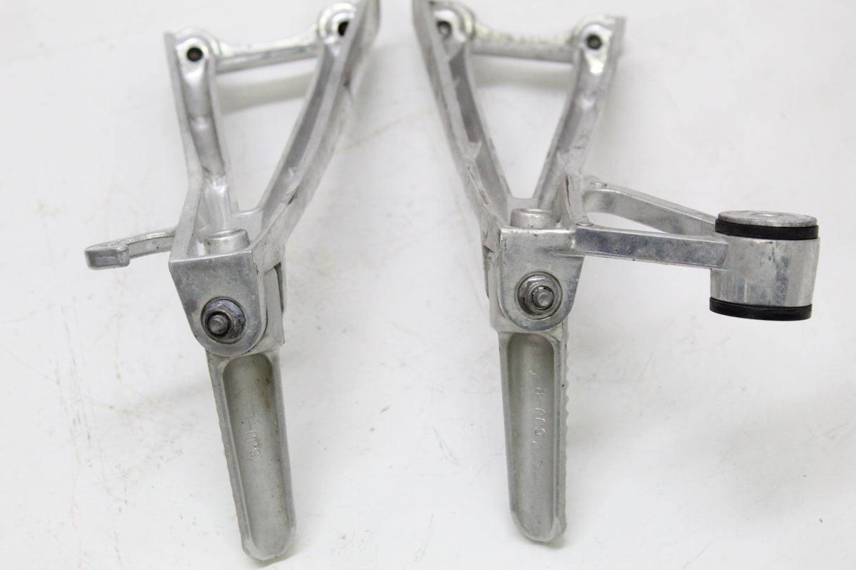 2007 Yamaha YZF R6S OEM REAR BACK PASSENGER PEG SET PAIR