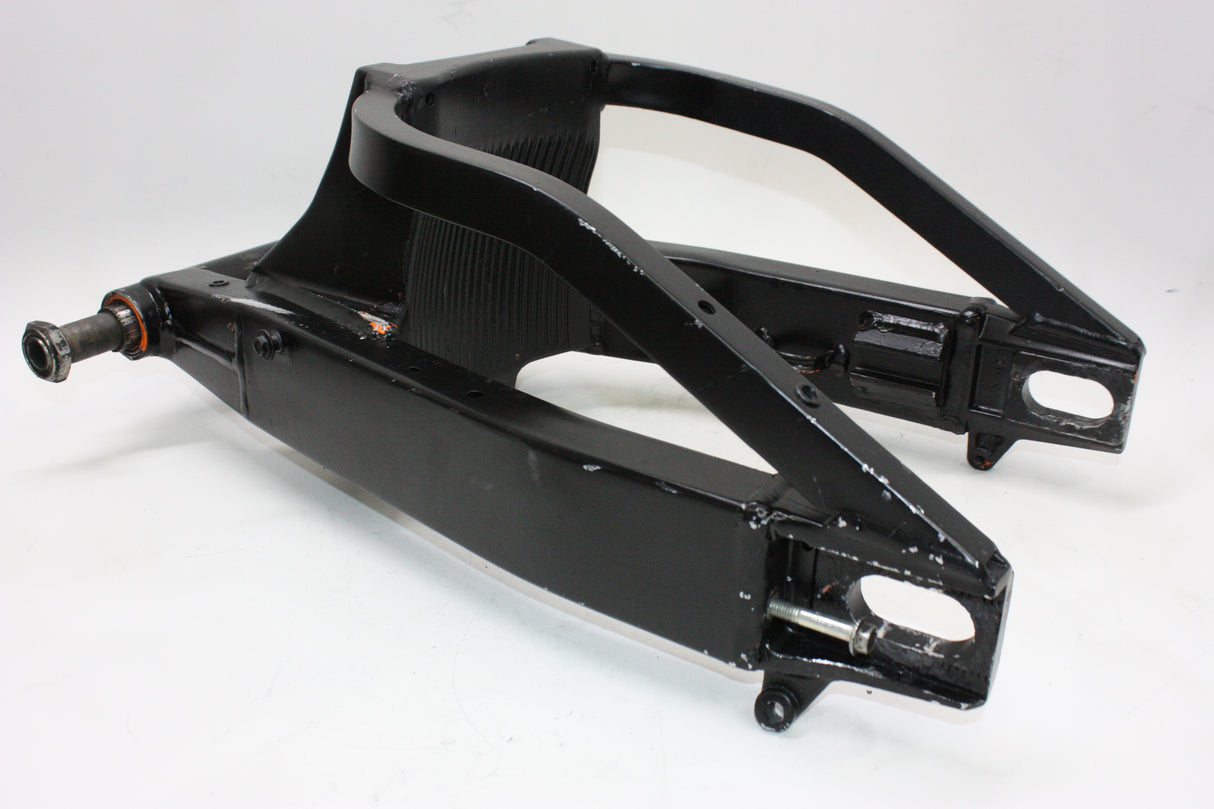 2005 Suzuki GSXR600 OEM REAR SWINGARM BACK SUSPENSION SWING ARM