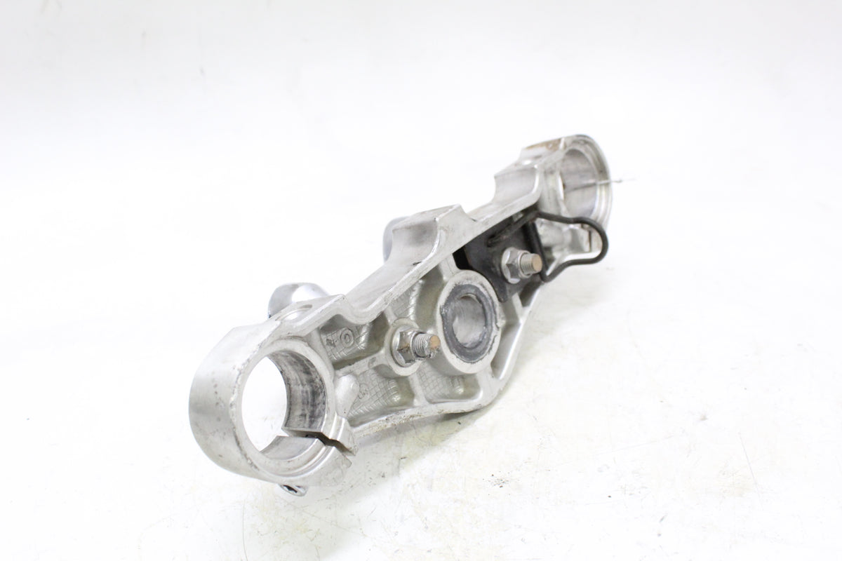 2005 KAWASAKI VULCAN 1500 VN1500 Upper Triple Tree Handlebar Risers