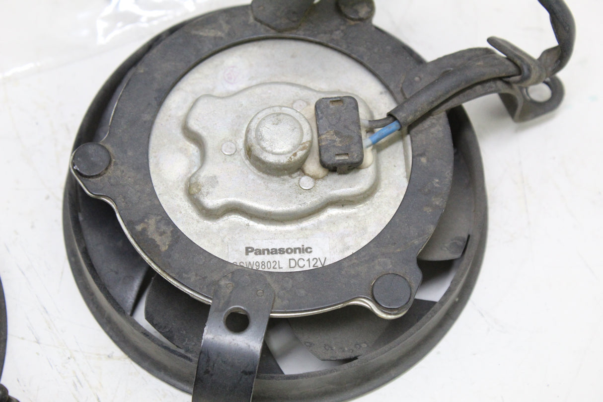 2004 Yamaha YZF R1 04-06 OEM ENGINE RADIATOR COOLING FAN SET