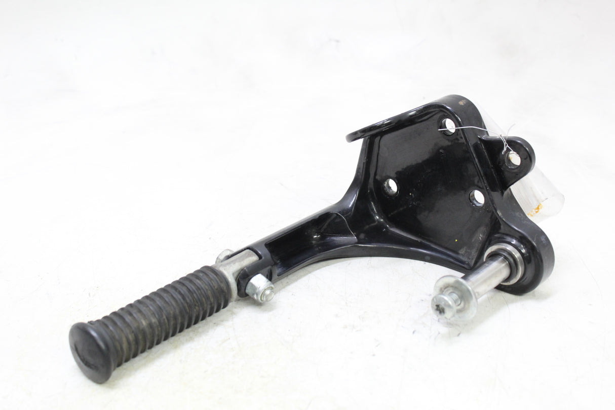2000 Harley-Davidson Softail Deuce FXSTD OEM RIGHT REARSET PEG REST FOOT