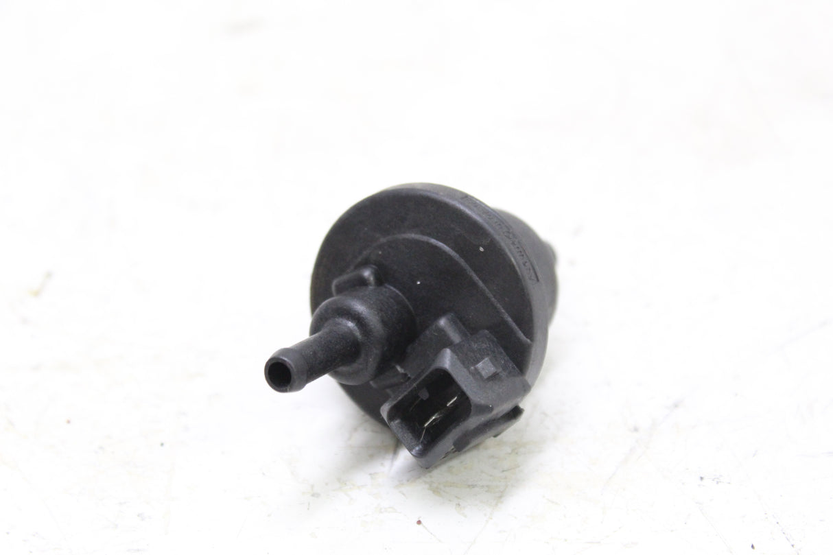 2000 BMW R1100RT OEM FUEL TANK BREATHER PURGE VALVE