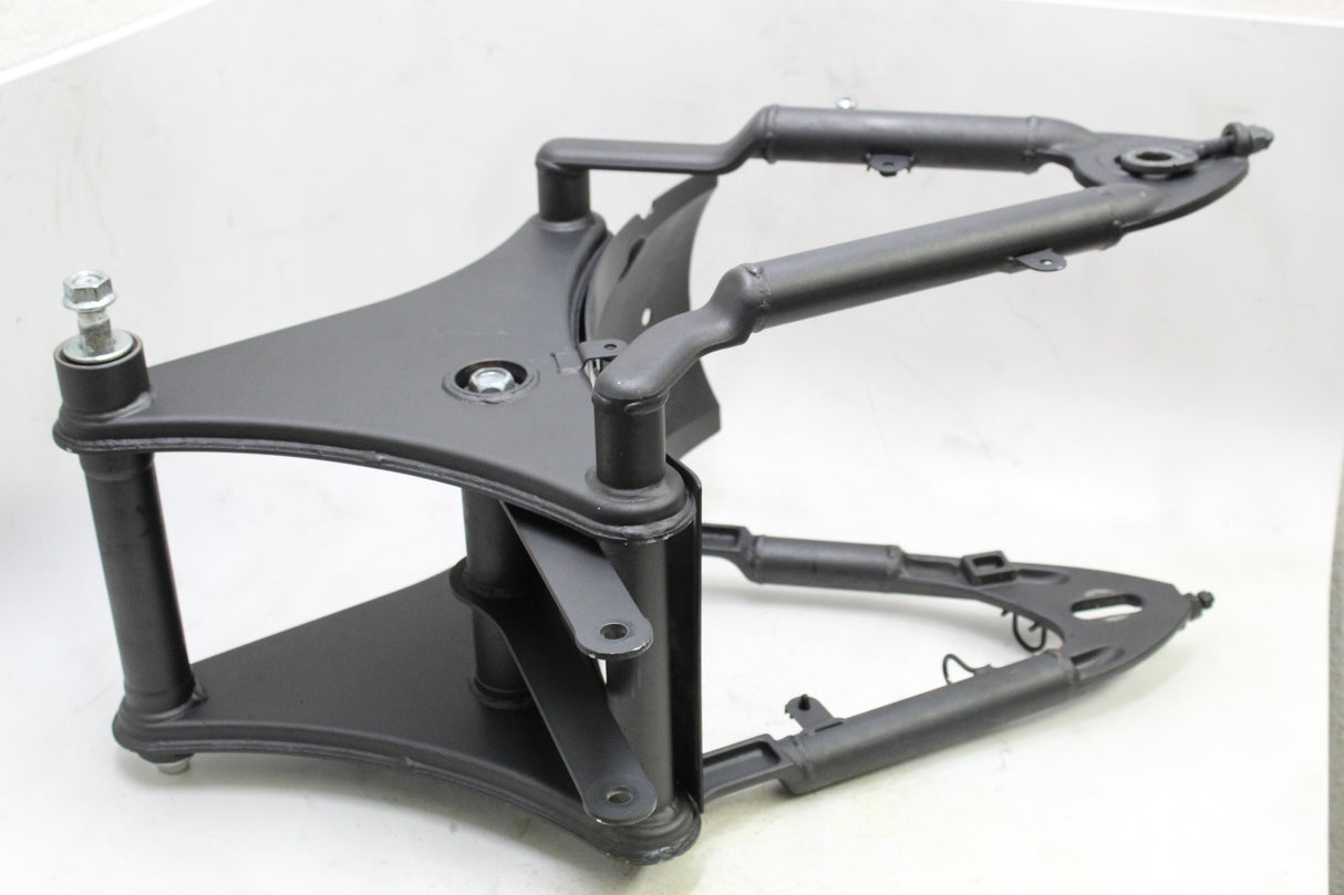 2012 Kawasaki Vulcan 900 VN900DF OEM REAR SWINGARM BACK SUSPENSION SWING ARM