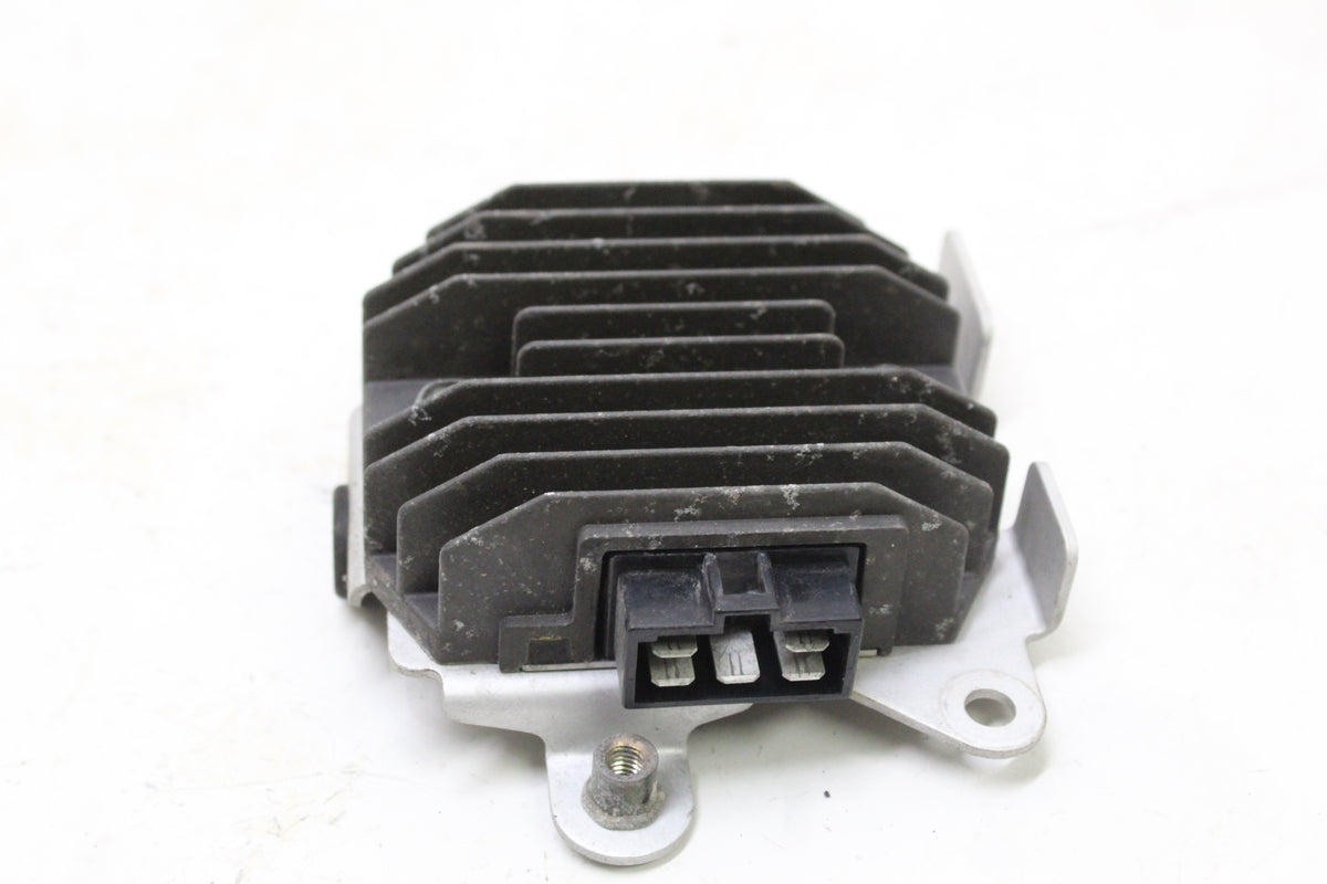 2005 YAMAHA FZ6 OEM RECTIFIER VOLTAGE REGULATOR CHARGING MODULE