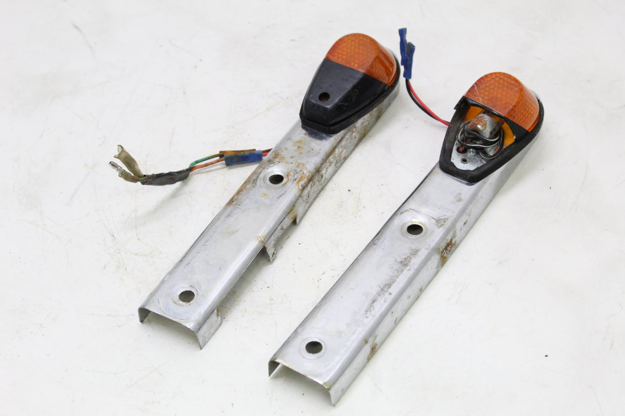 1996 Honda Shadow ACE 1100 VT1100 OEM REAR FENDER STRUTS TURN SIGNALS PAIR