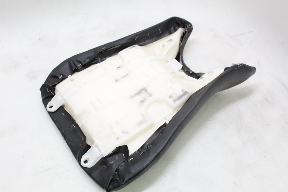2005 Yamaha YZF R6 OEM FRONT DRIVERS SEAT PAD SADDLE PILLION