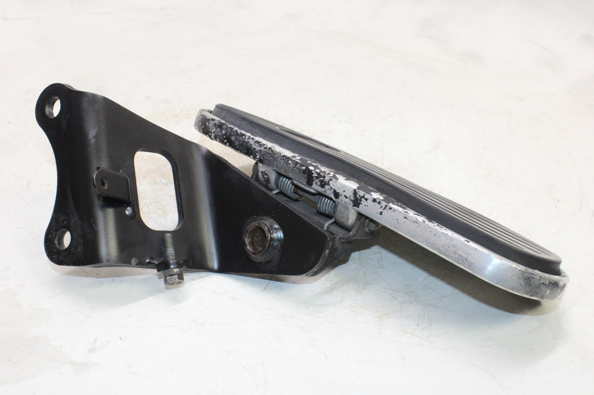 2007 Yamaha V Star 650 OEM RIGHT FRONT FOOT REST PEG STEP