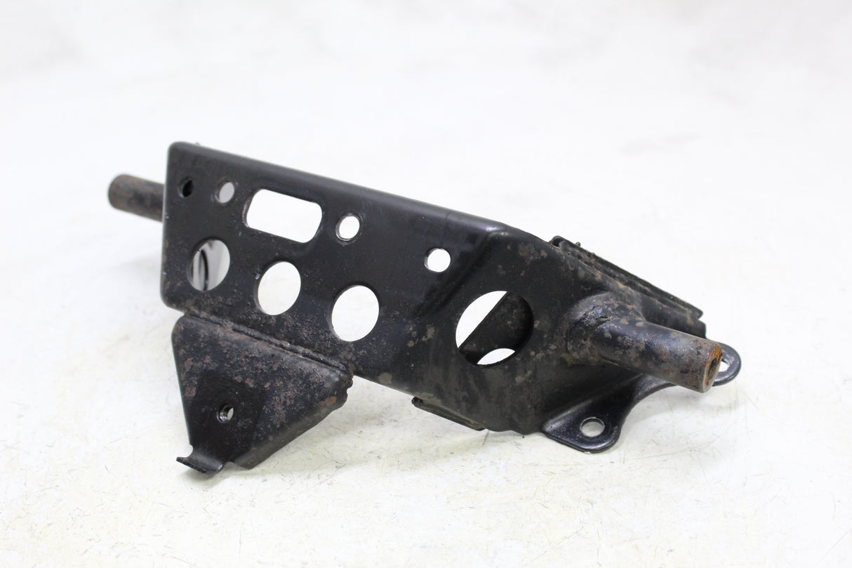 2003 Yamaha Zuma 50 YW50 OEM FRONT SEAT MOUNTING BRACKET MOUNT