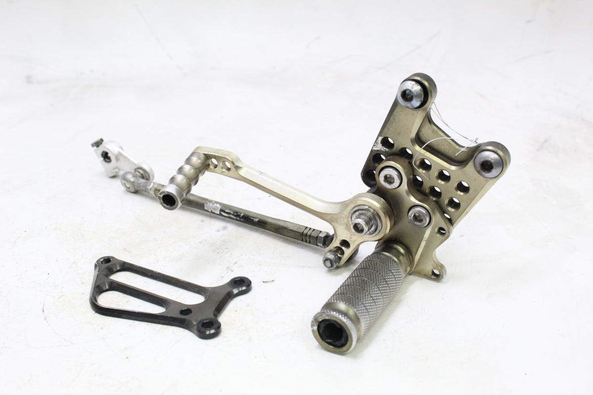 2004 SUZUKI GSXR600 AFTERMARKET LEFT REARSET FOOT PEG SHIFTER LINKAGE