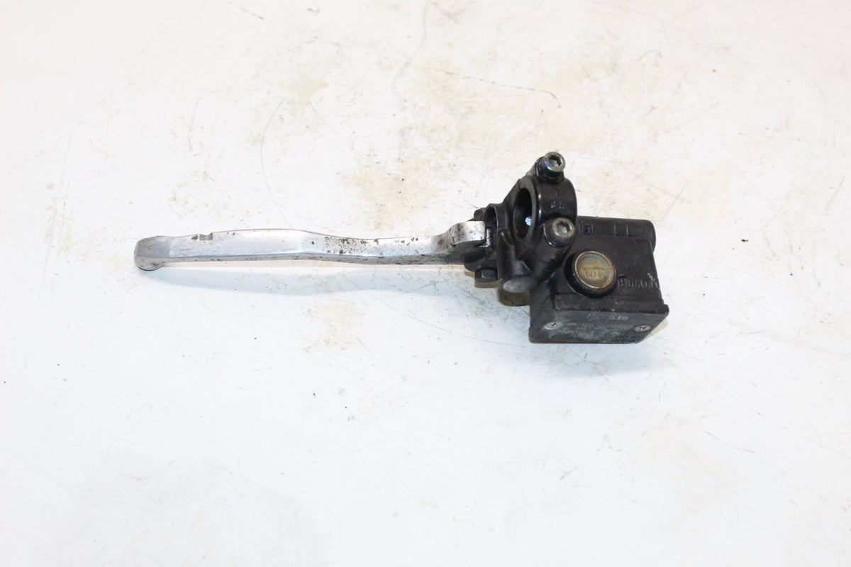 2002 Yamaha Zuma 50 YW50 OEM FRONT BRAKE MASTER CYLINDER W/ LEVER