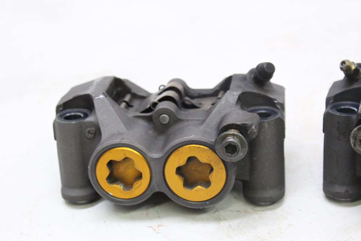2005 Yamaha YZF R6 OEM RIGHT LEFT FRONT BRAKE CALIPER PADS SET PAIR