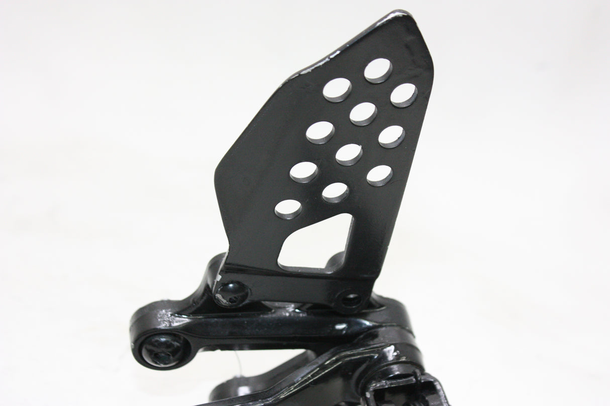 2005 Suzuki GSXR600 OEM LEFT REARSET REAR SET FOOT PEG W SHIFTER