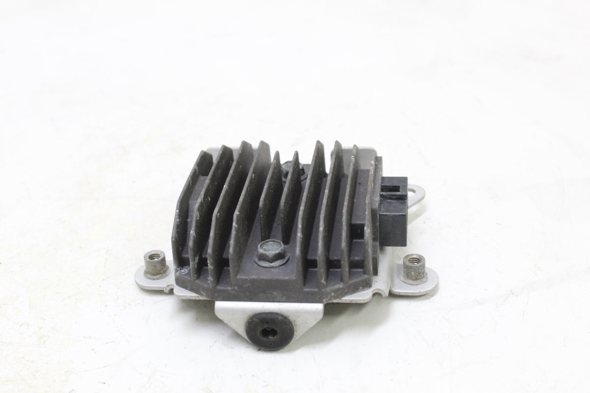 2005 YAMAHA FZ6 OEM RECTIFIER VOLTAGE REGULATOR CHARGING MODULE