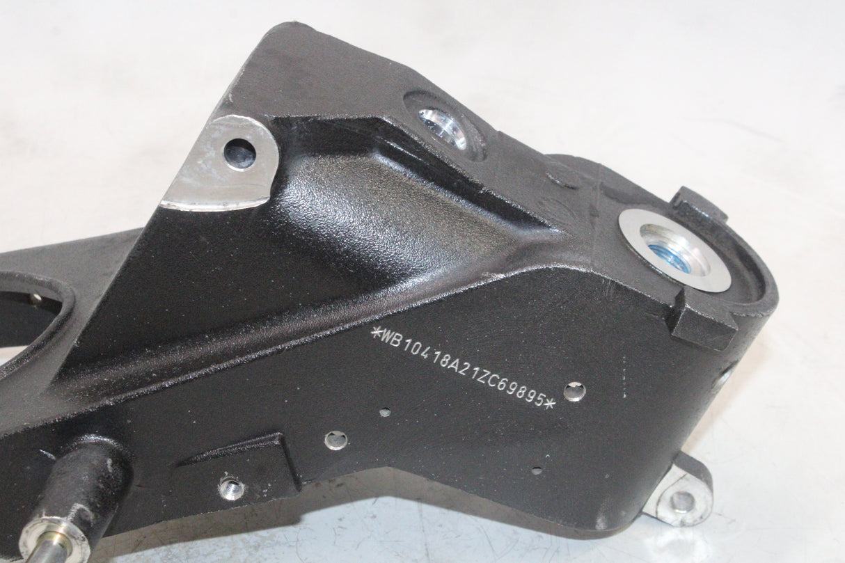 2001 BMW R1100RT OEM FRONT UPPER FRAME BRACKET MOUNT