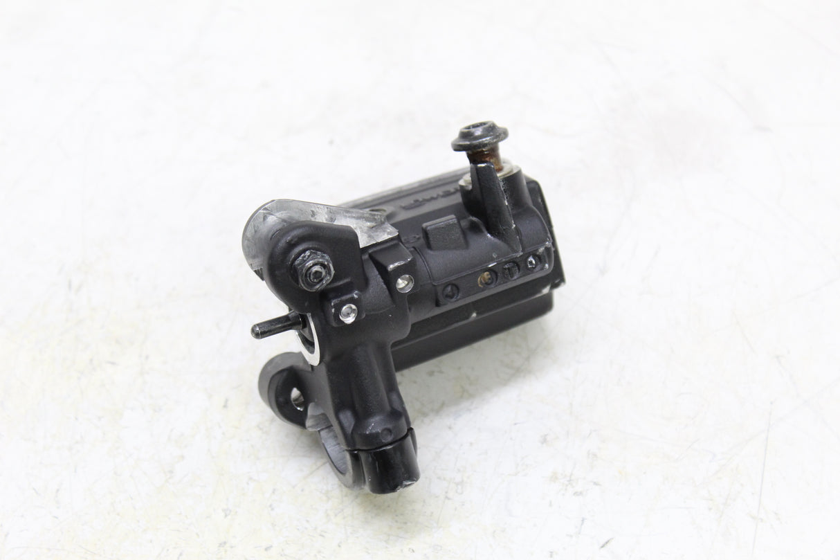 2017 Yamaha FZ10 OEM FRONT BRAKE MASTER CYLINDER
