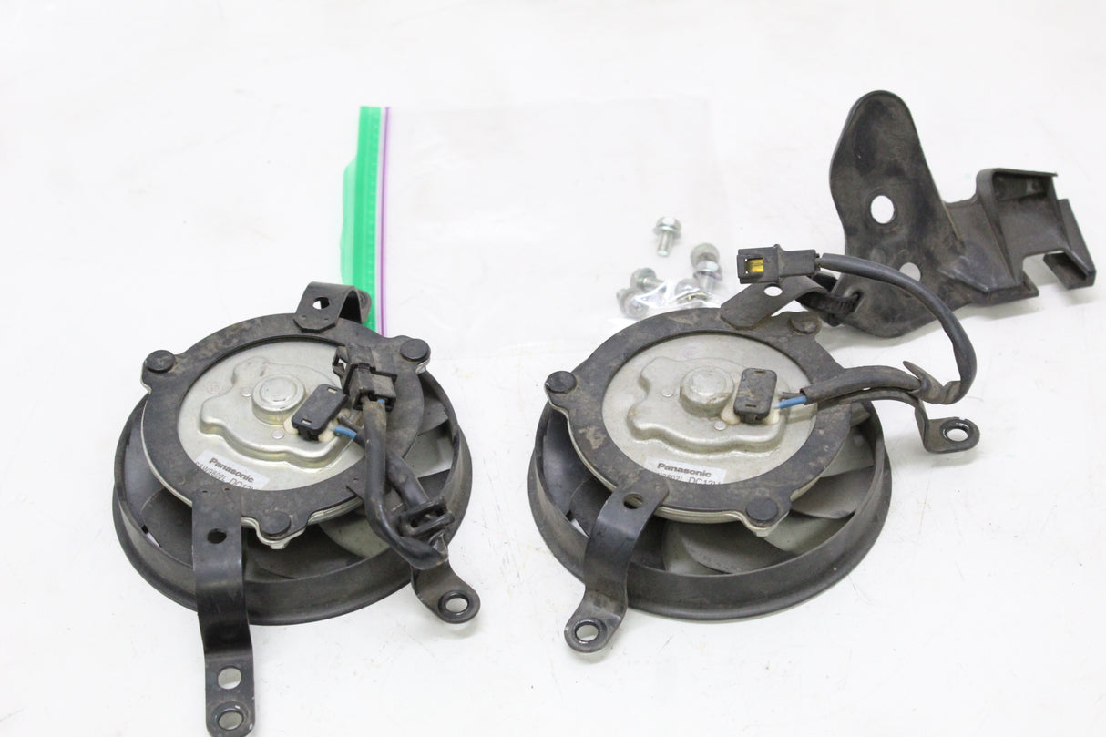 2004 Yamaha YZF R1 04-06 OEM ENGINE RADIATOR COOLING FAN SET