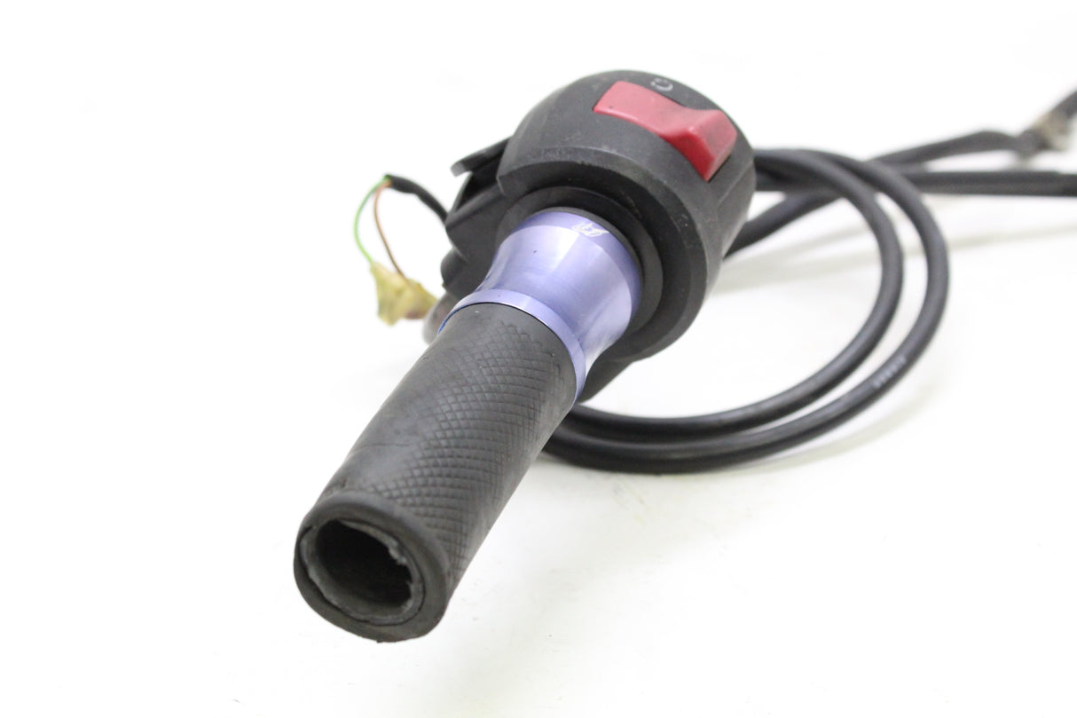 2007 Yamaha YZF R6S OEM RIGHT CLIP ON HANDLE KILL OFF SWITCH W THROTTLE CABLE
