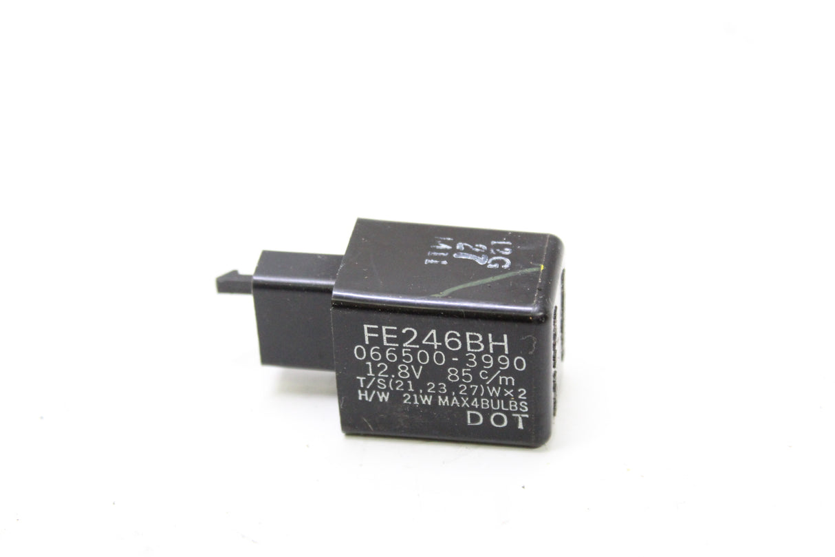 2004 Yamaha YZF R1 04-06 OEM TURN SIGNAL BLINKER RELAY FLASHER SWITCH