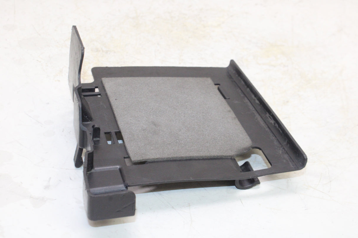 2007 Yamaha V Star 650 XVS650 OEM INNER COWL PANEL COVER MOUNT