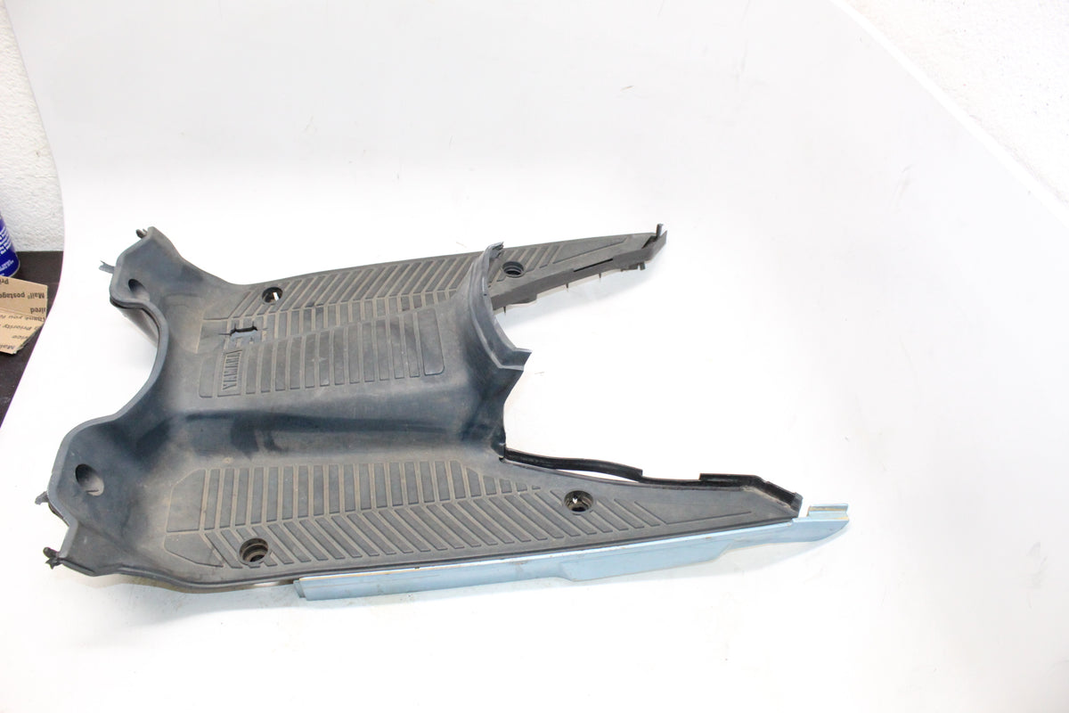 1983 Yamaha XC180 Riva 180 OEM Footrest Floor Board Panel