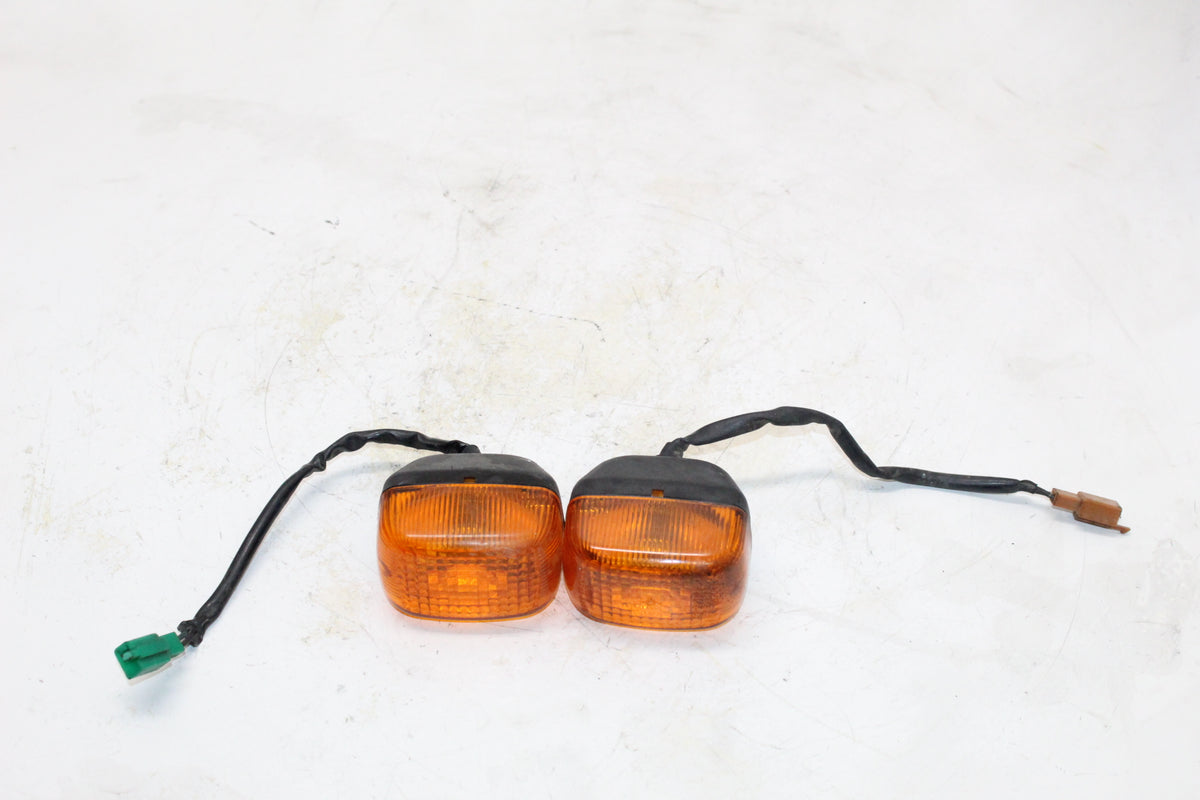 2002 Yamaha Zuma 50 YW50 OEM FRONT LEFT RIGHT TURN SIGNALS LIGHT INDICATORS