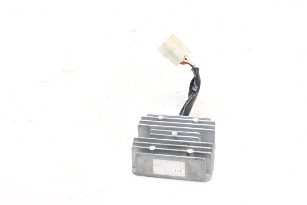 1983 Yamaha XC180 Riva 180 OEM Voltage Regulator Rectifier
