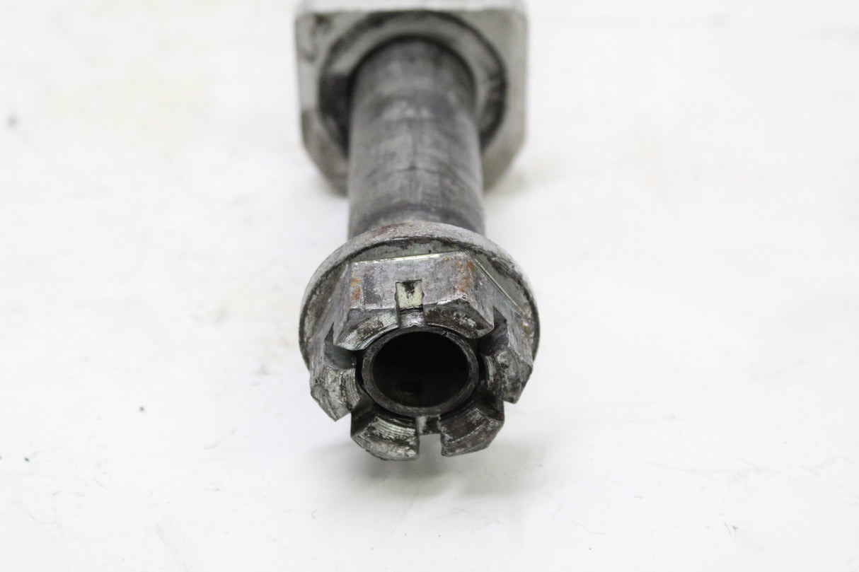 2004 SUZUKI GSXR600 OEM REAR WHEEL AXLE SHAFT