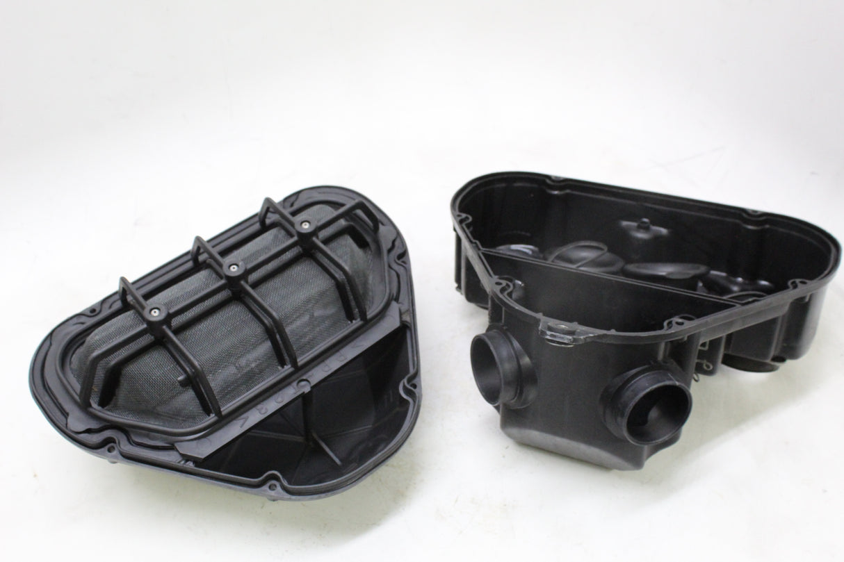 2005 Yamaha YZF R6 OEM AIRBOX AIR CLEANER FILTER BOX INTAKE HOUSING
