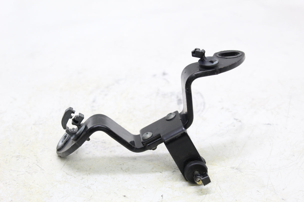 2005 Harley-Davidson Sportster 883 XL883 OEM TOP CENTER ENGINE LINK BRACKET