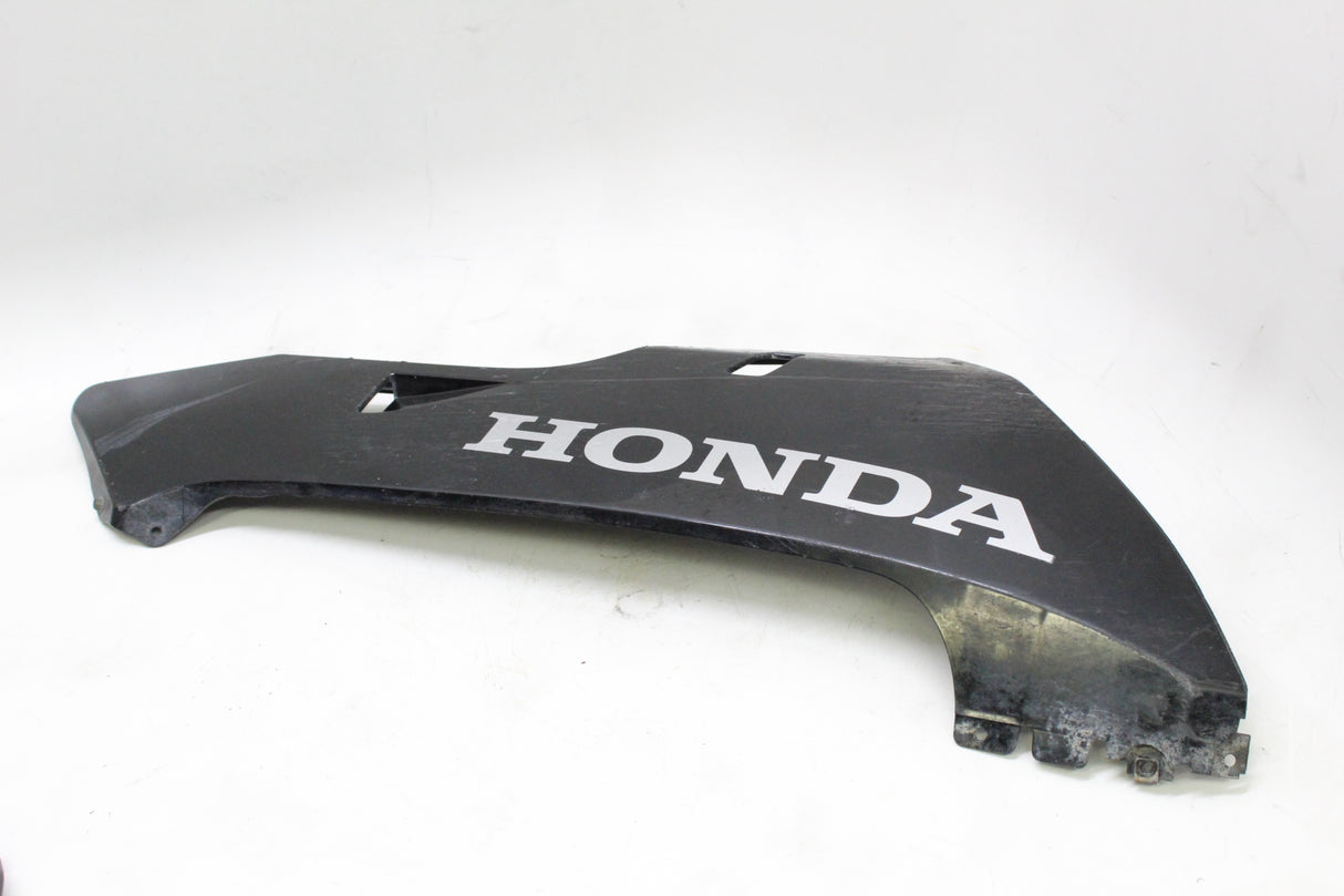 2006 Honda CBR600RR OEM RIGHT LOWER BOTTOM BELLY SIDE FAIRING COWL