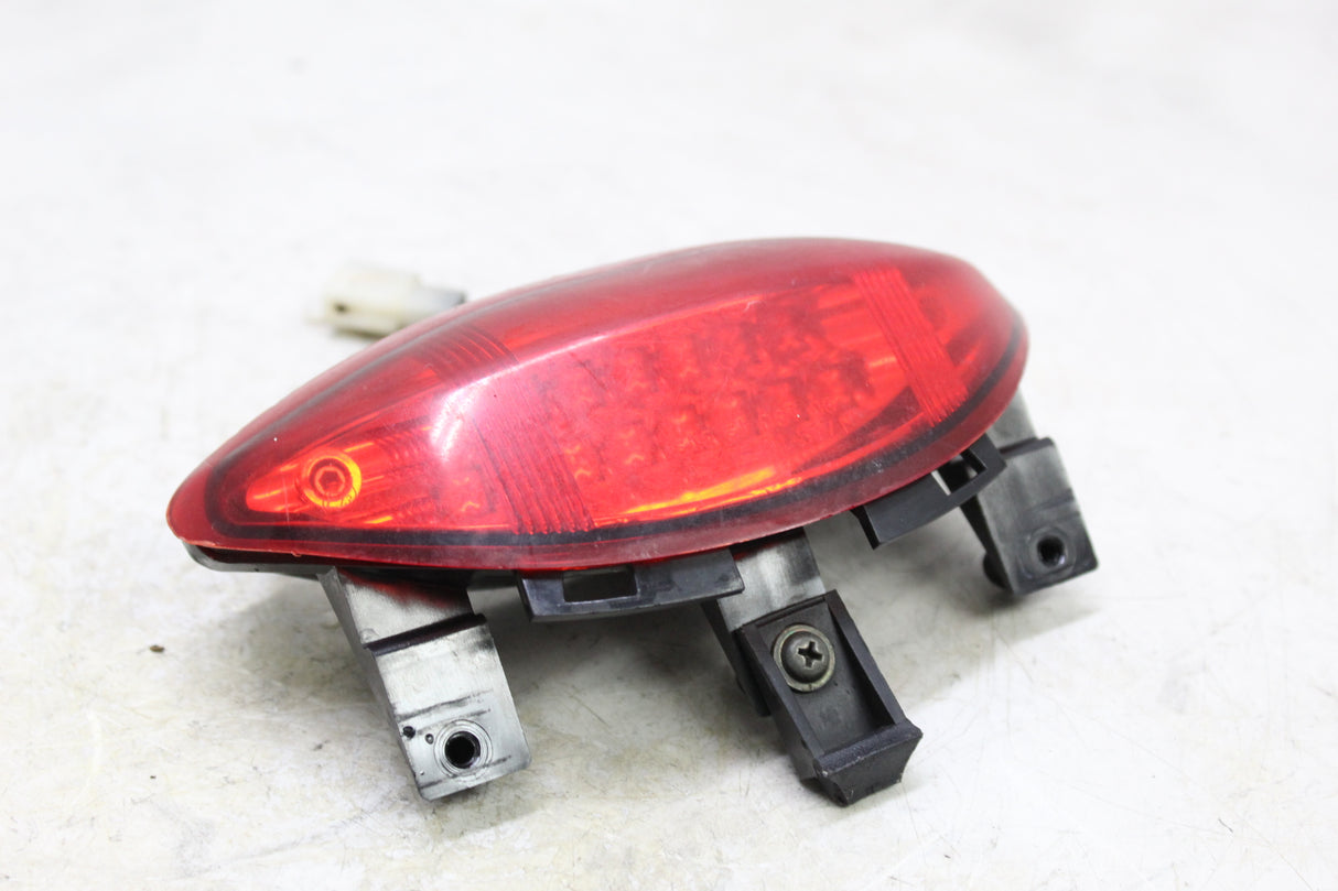 2017 Genuine Scooter Co. Buddy 125 OEM REAR TAIL TAILLIGHT BACK BRAKE LIGHT