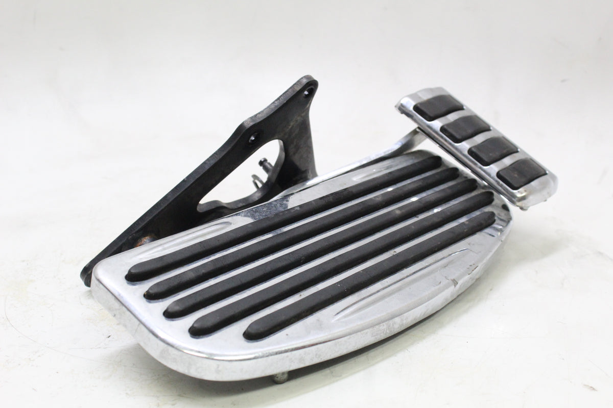 2005 KAWASAKI VULCAN 1500 VN1500 Right Floorboard Brake Pedal Bracket