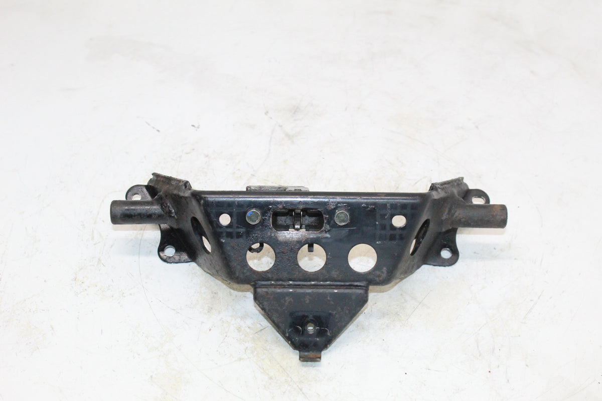 2002 Yamaha Zuma 50 YW50 OEM FRONT SEAT MOUNTING BRACKET MOUNT