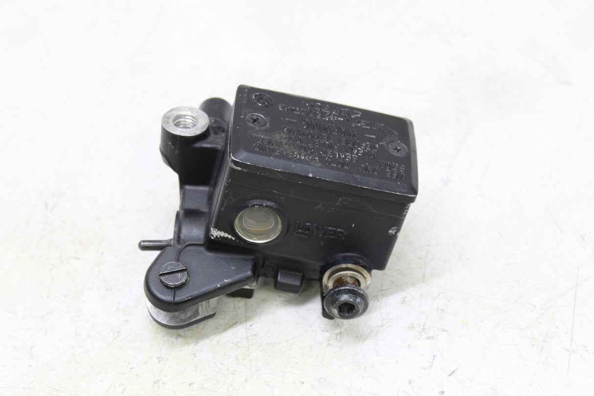 2017 Yamaha FZ10 OEM FRONT BRAKE MASTER CYLINDER