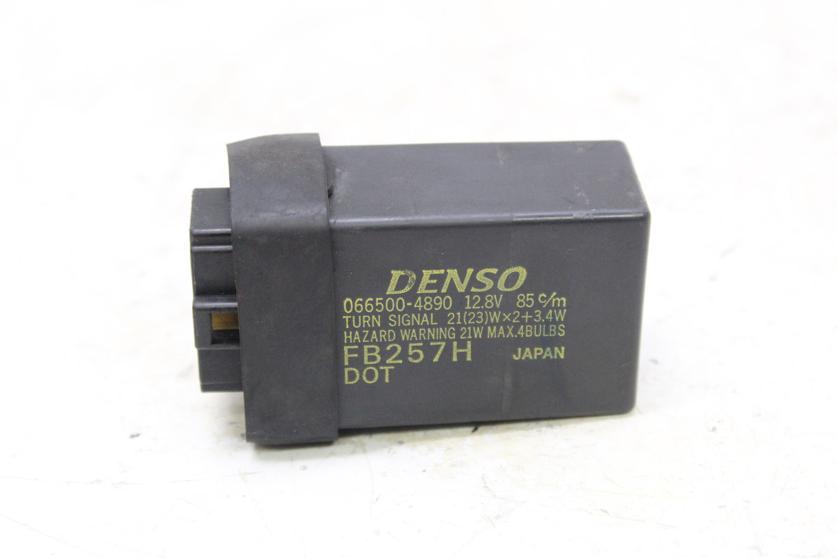 2005 KAWASAKI VULCAN 1500 VN1500 OEM Turn Signal Flasher Relay