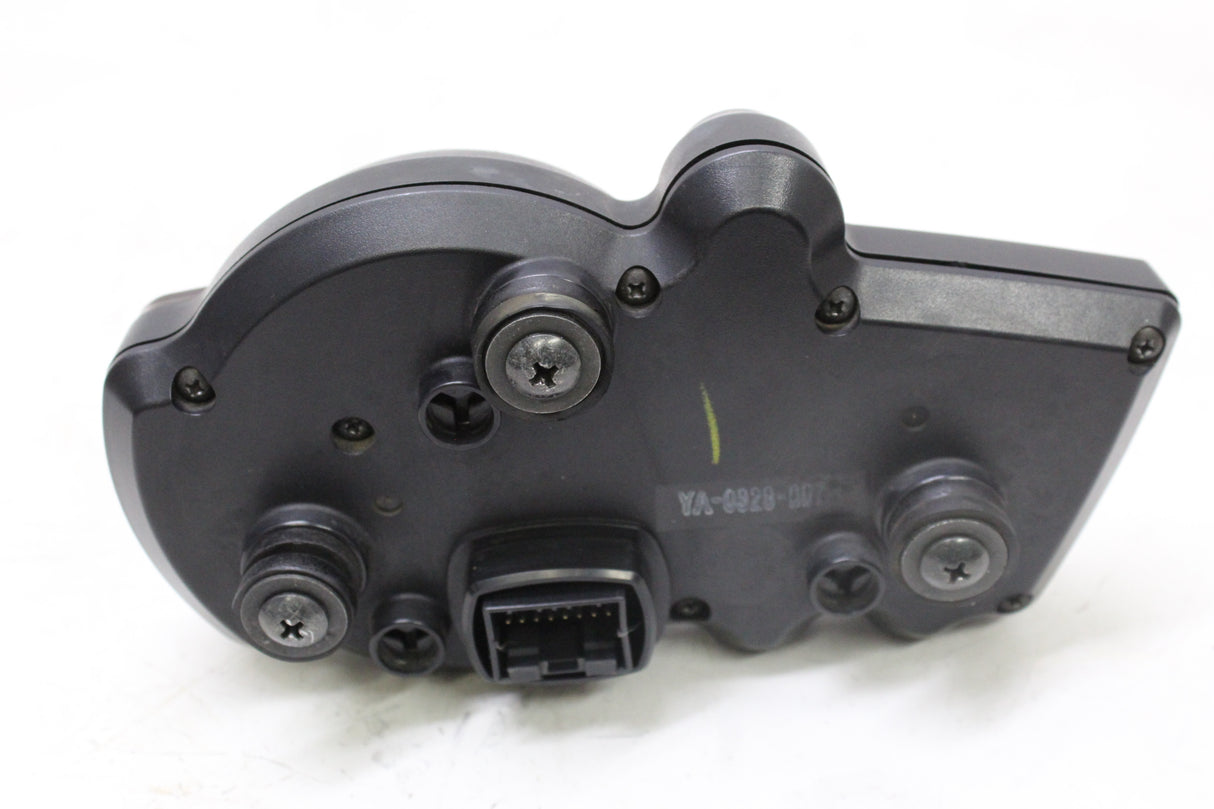2005 Yamaha YZF R6 OEM SPEEDO TACH GAUGES DISPLAY CLUSTER SPEEDOMETER TACHOMETER
