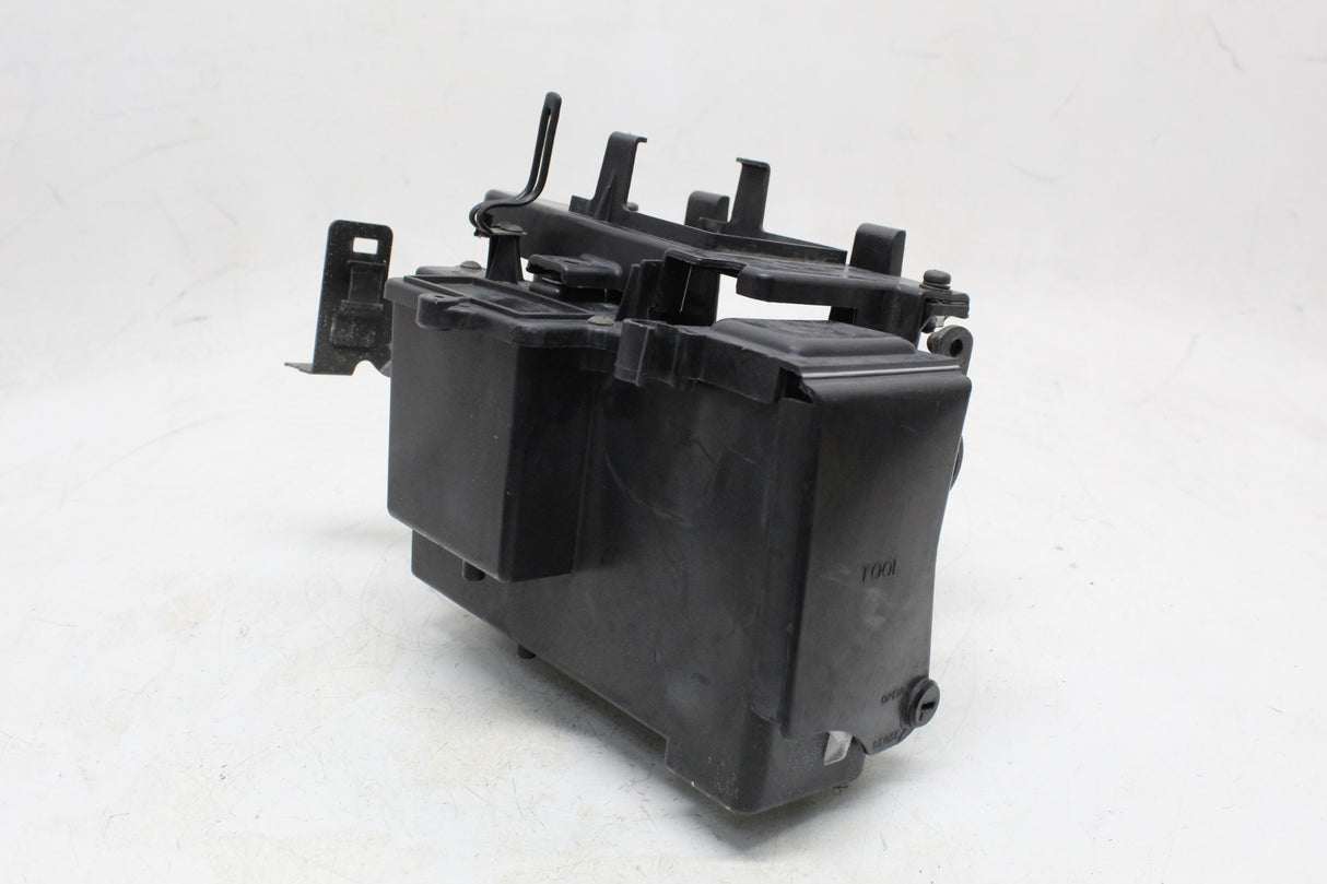 2005 Honda VTX1300S OEM REAR BACK TAIL UNDERTAIL BATTERY TRAY PLASTIC BRACKET