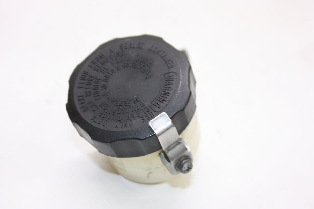 2005 Suzuki GSXR600 OEM FRONT BRAKE MASTER FLUID RESERVOIR TANK BOTTLE