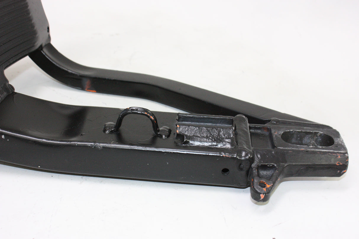 2005 Suzuki GSXR600 OEM REAR SWINGARM BACK SUSPENSION SWING ARM
