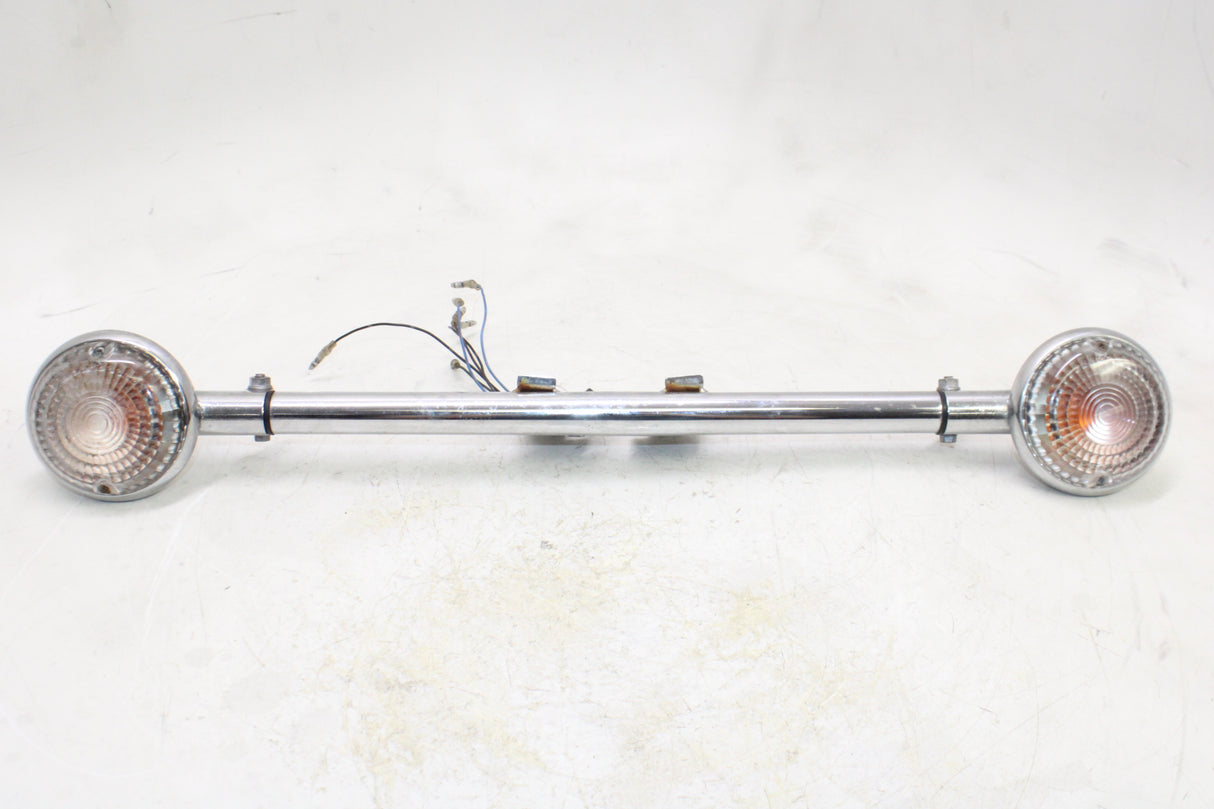 2007 Yamaha V Star 650 OEM FRONT LEFT RIGHT TURN SIGNALS LIGHT INDICATORS BAR