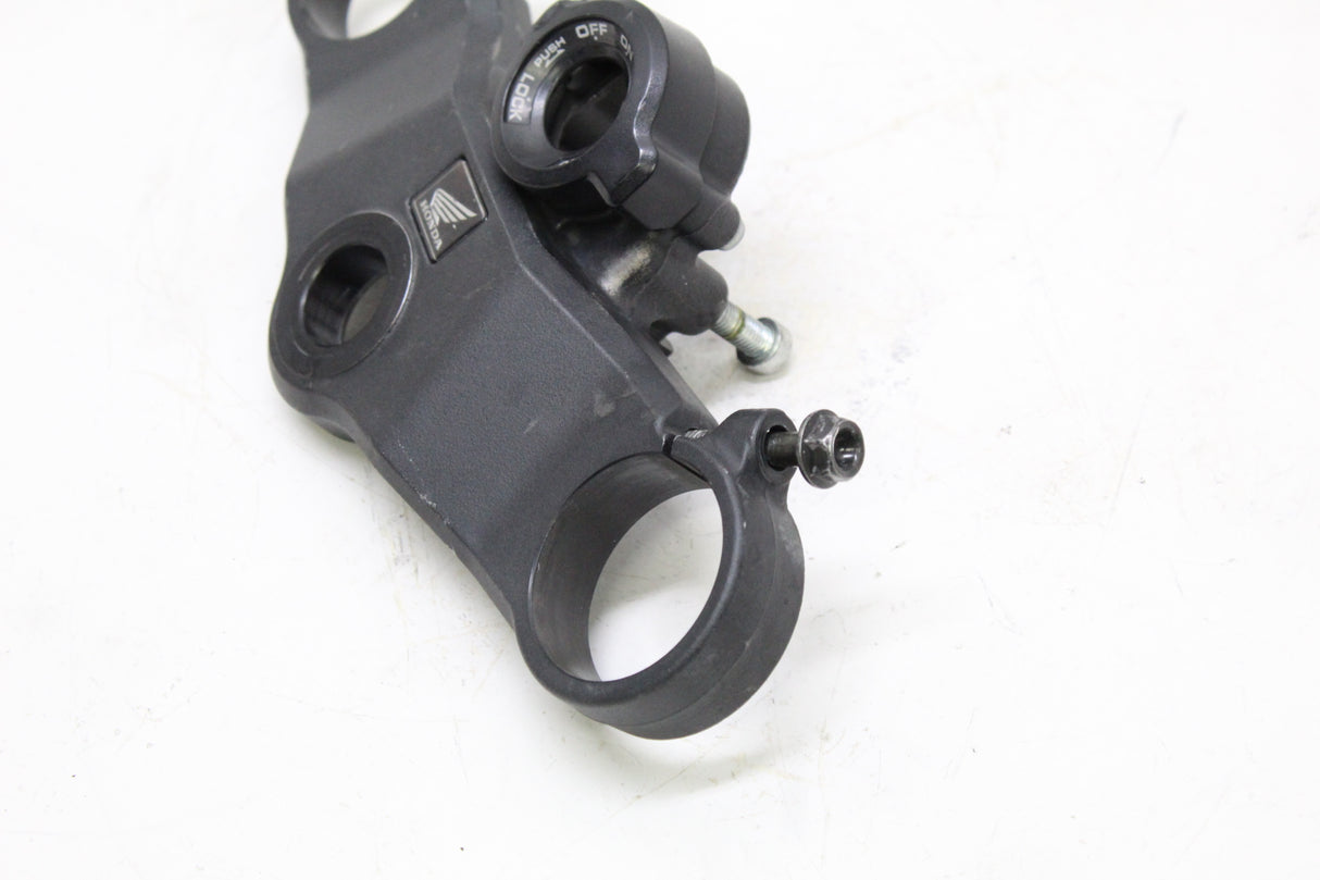 2006 Honda CBR600RR OEM FORKS UPPER TRIPLE TREE CLAMP