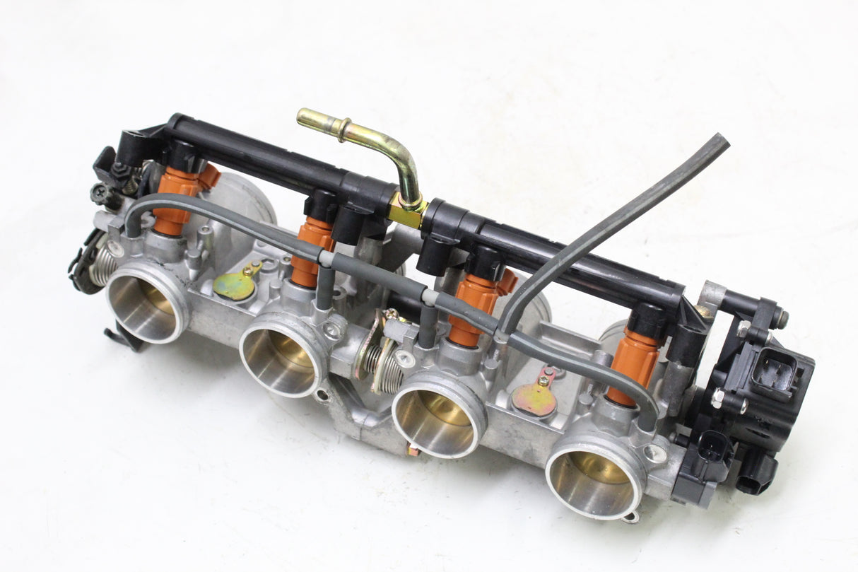 2004 SUZUKI GSXR600 OEM THROTTLE BODY FUEL INJECTOR ASSEMBLY